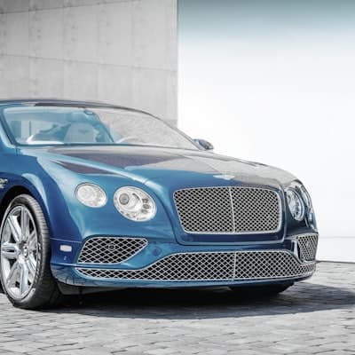Bentley Batur Convertible (kèm tài xế riêng)