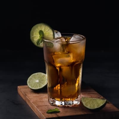Trà đá cả đời (60 năm cuộc đời)